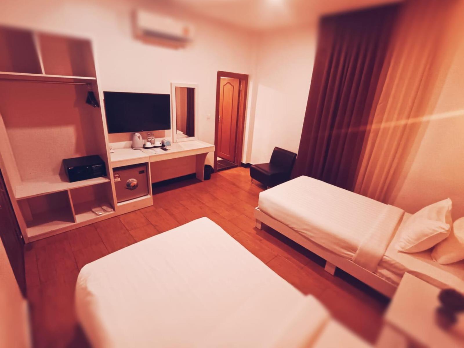 De Hotel بنوم بنه المظهر الخارجي الصورة